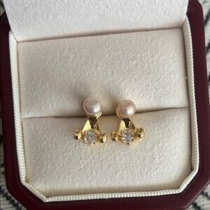 Elegant Gold and Pearl Earrings